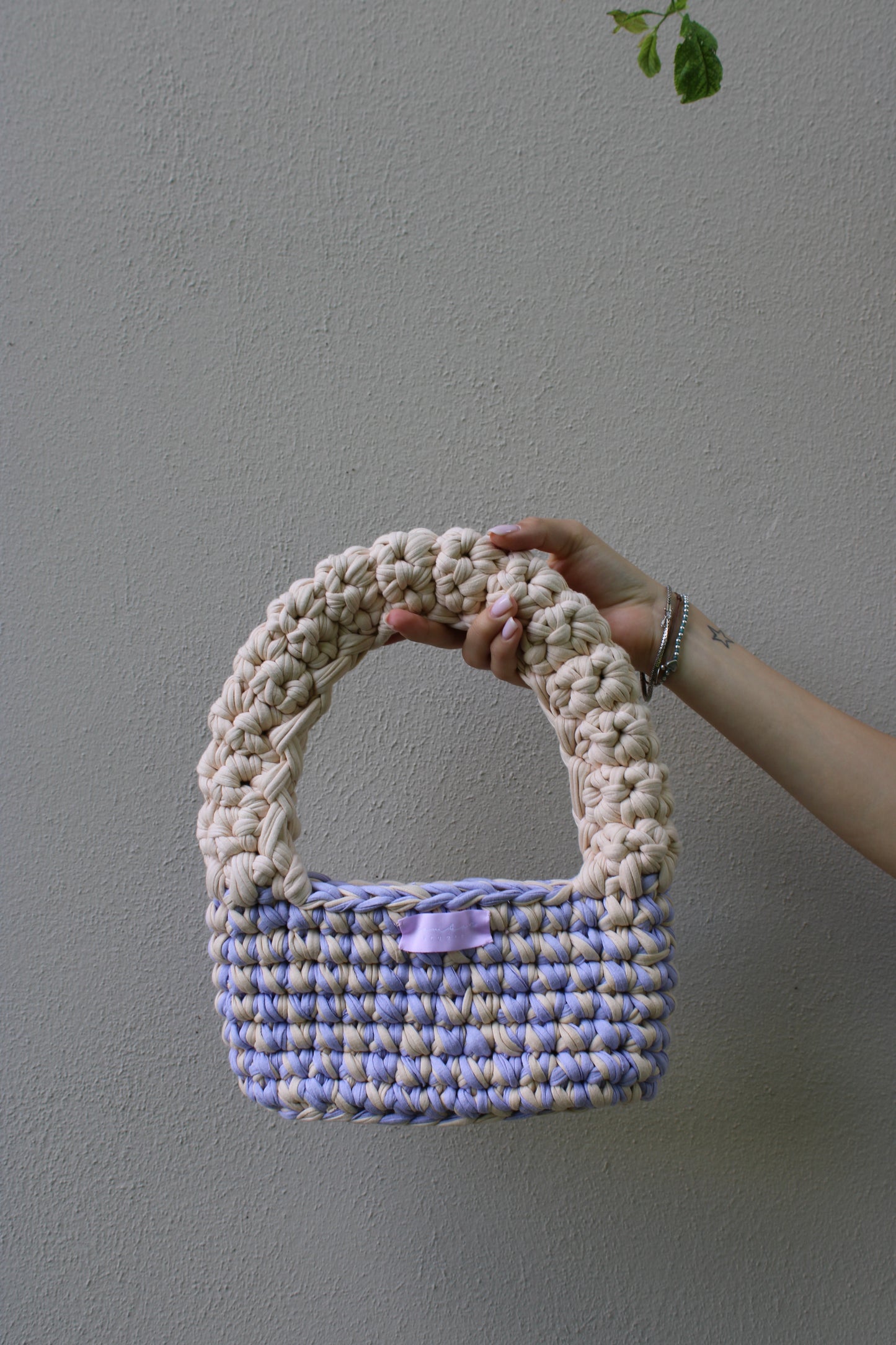 Frangipane crochet bag