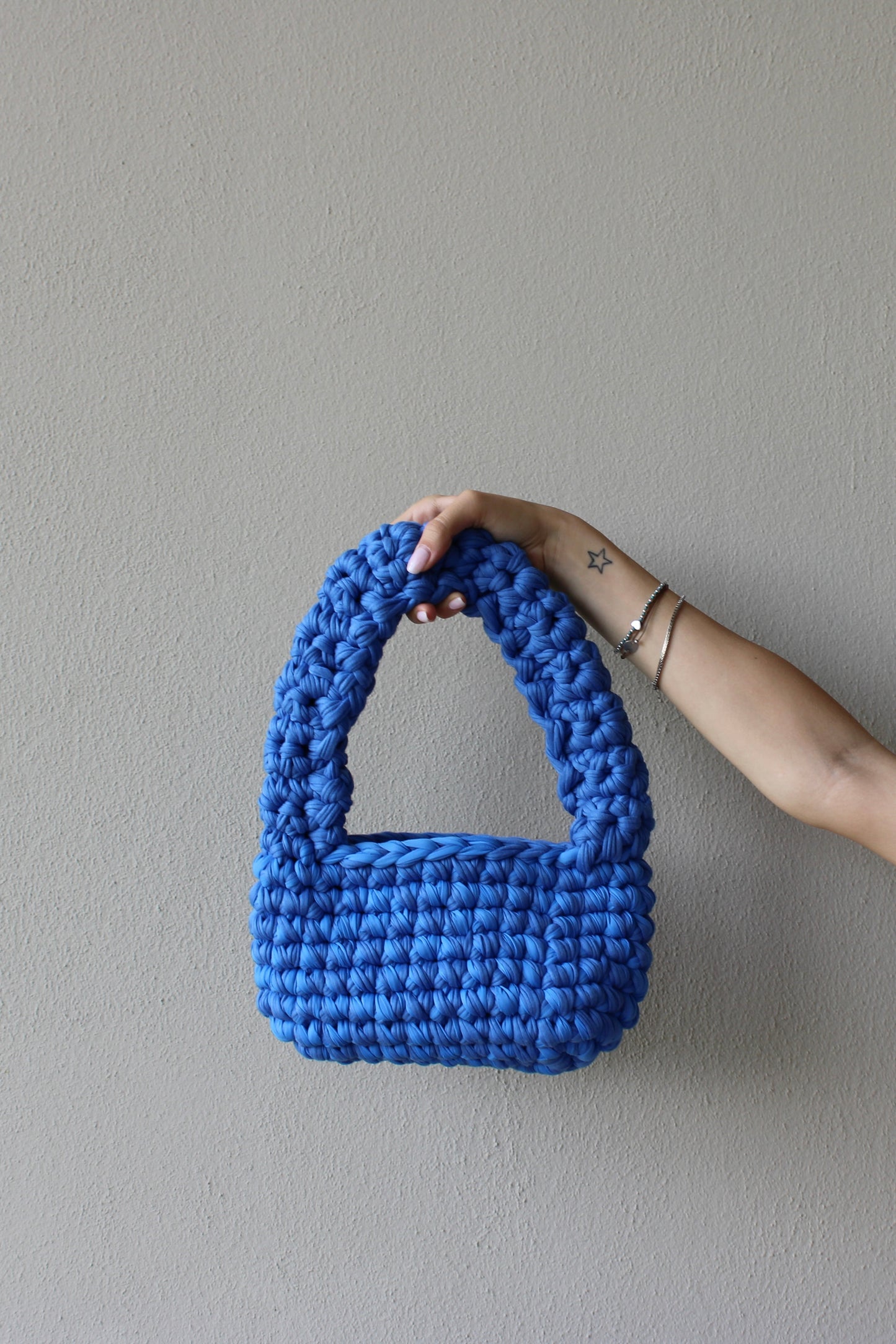 Frangipane crochet bag