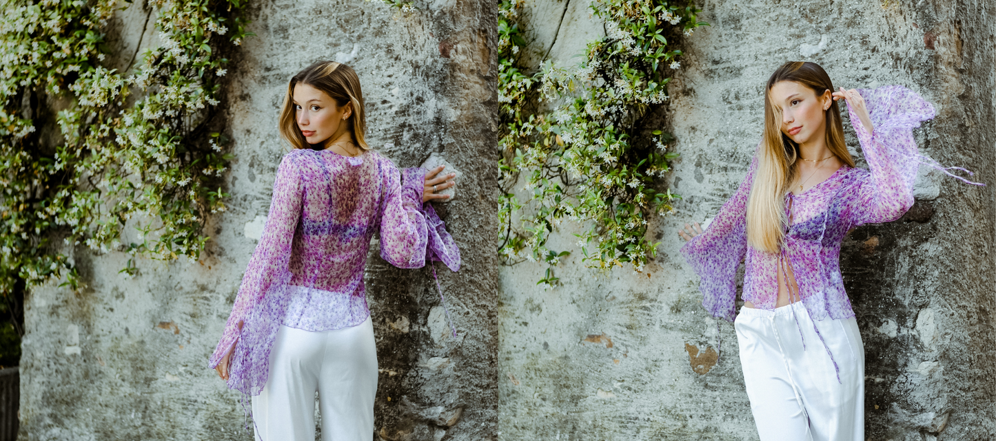 ragazza con indossa una camicia a fiori